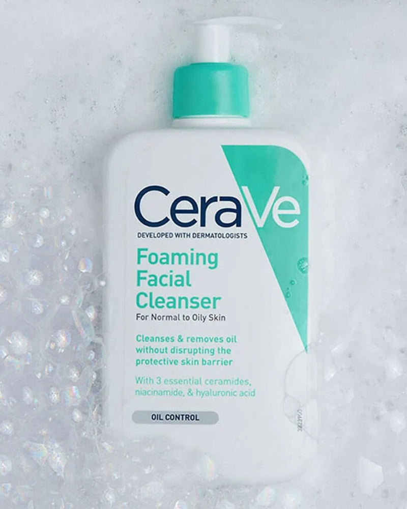 CeraVe Foaming Facial Cleanser | Gel-to-Foam Face Wash for Normal to Oily Skin | Removes Oil, Dirt & Makeup | With Ceramides, Hyaluronic Acid & Niacinamide
